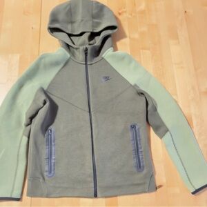 Nike Kids Olive and Sage nike tech